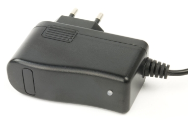 Li-Ion/LiPo charger for 11.1V battery packs (Pro batteries), charging current 1000/2000mA