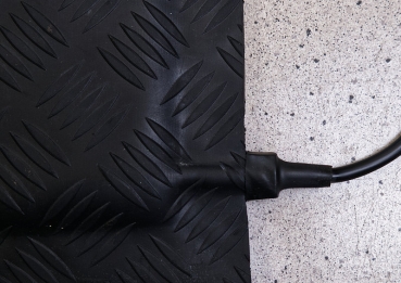 Heated rubber mat 130x60cm cable outlet