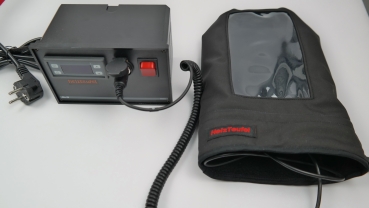 Heizteufel windproof hand slip bag with joystick slot