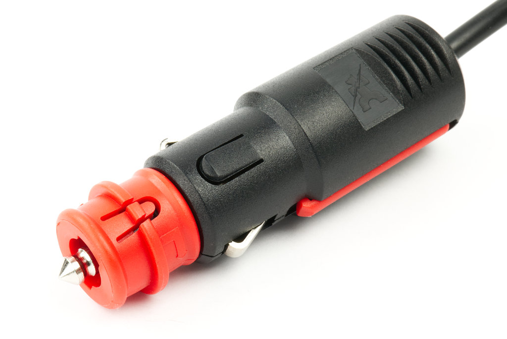 12/24V car electrical plug with connecting cable