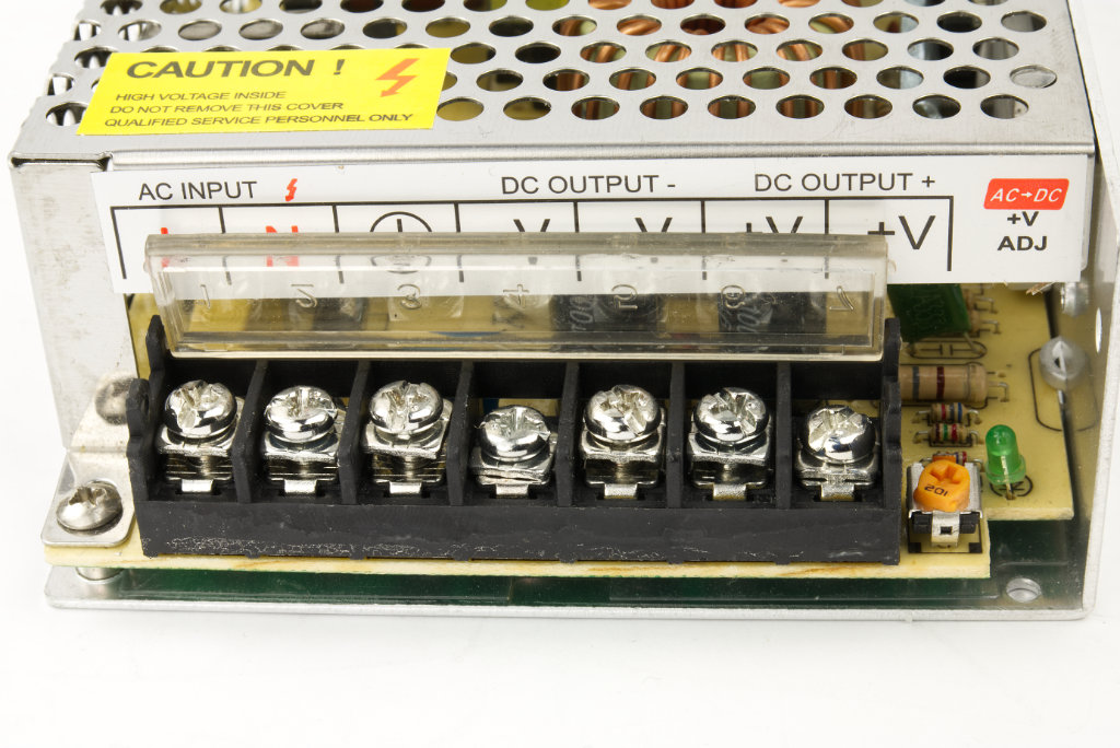 Elektronisches 12V Schaltnetzteil (180W)