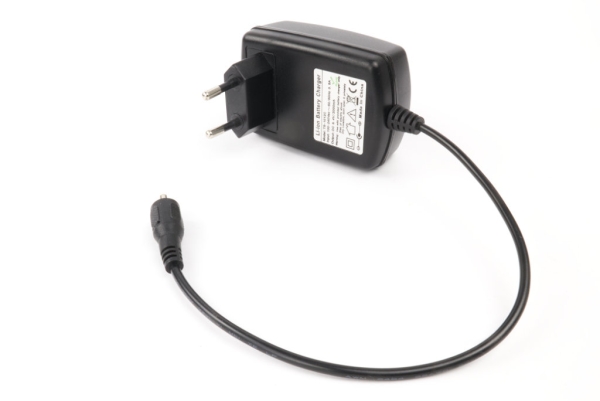 Li-Ion/LiPo Ladegerät für 7,4V Akkupacks (Medi Akkus), Ladestrom 1000/2000mA