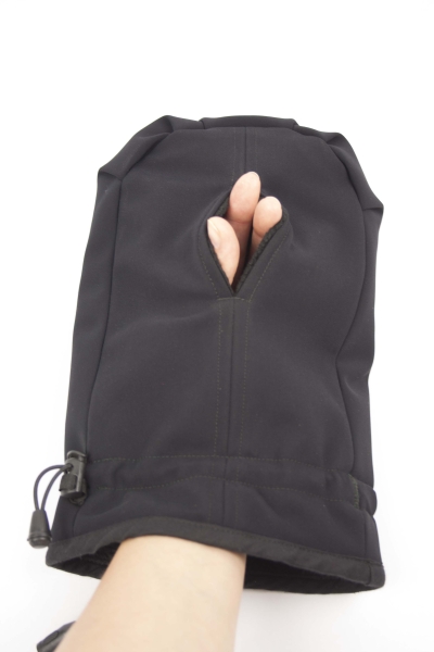 Heizteufel windproof hand slip bag with joystick slot